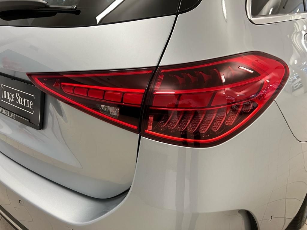 Mercedes-Benz C 220 2025