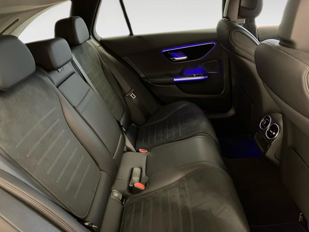 Mercedes-Benz C 220 2025