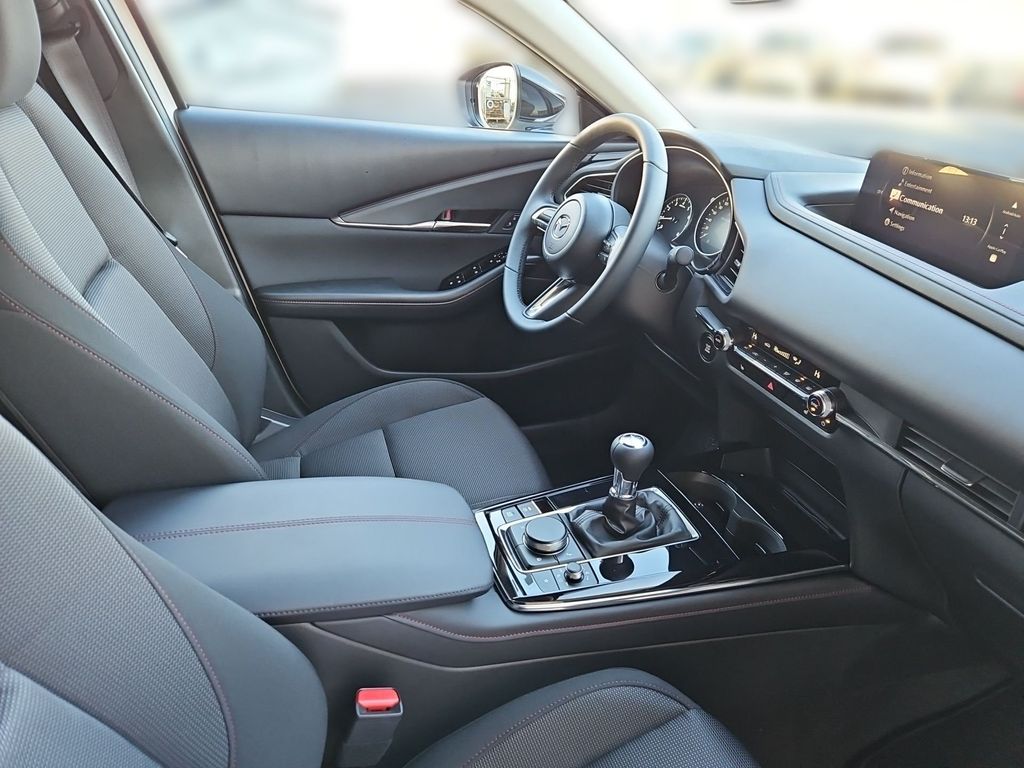 Mazda CX-30 2025