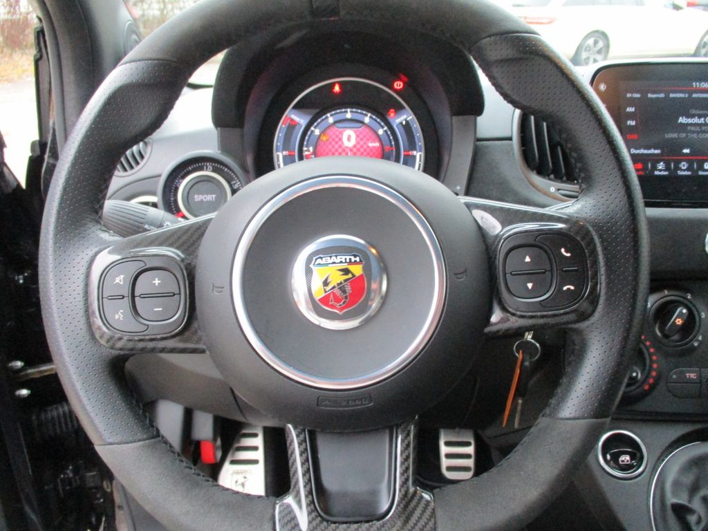 Abarth 695C 2023