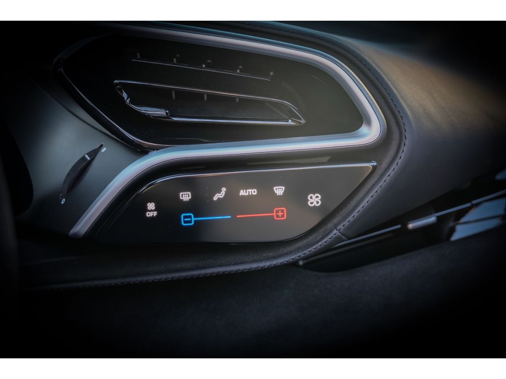 Ferrari 296 GTS 2025