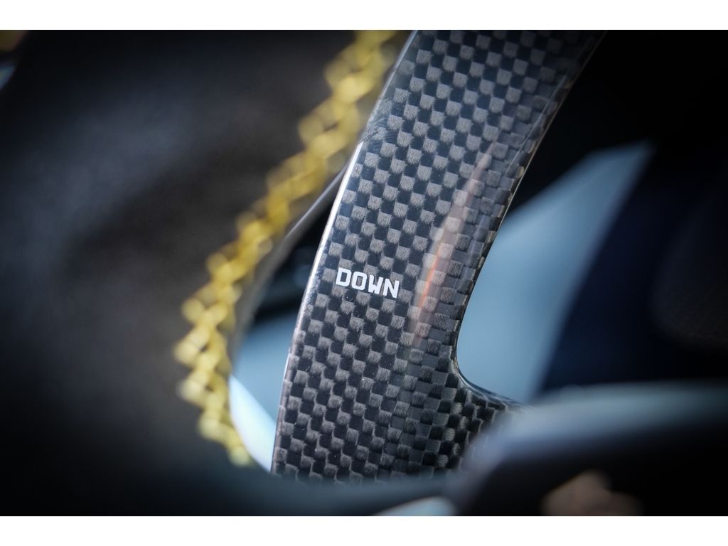 Ferrari 296 GTS 2025