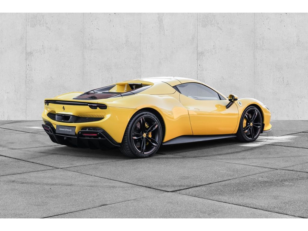 Ferrari 296 GTS 2025