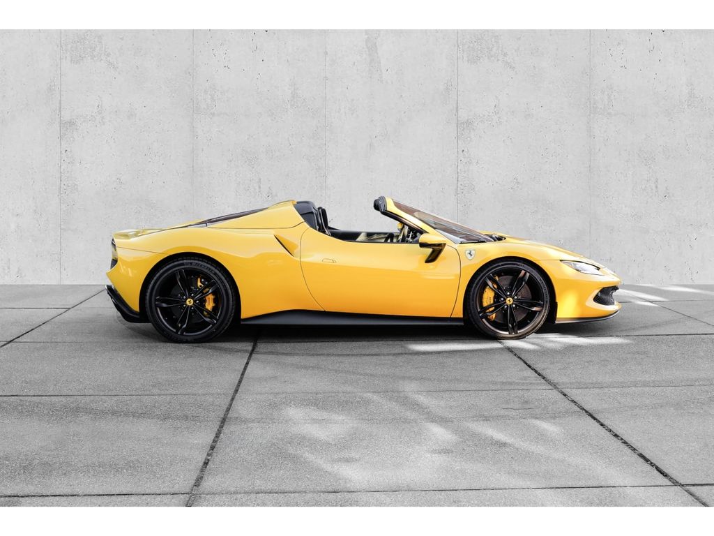 Ferrari 296 GTS 2025