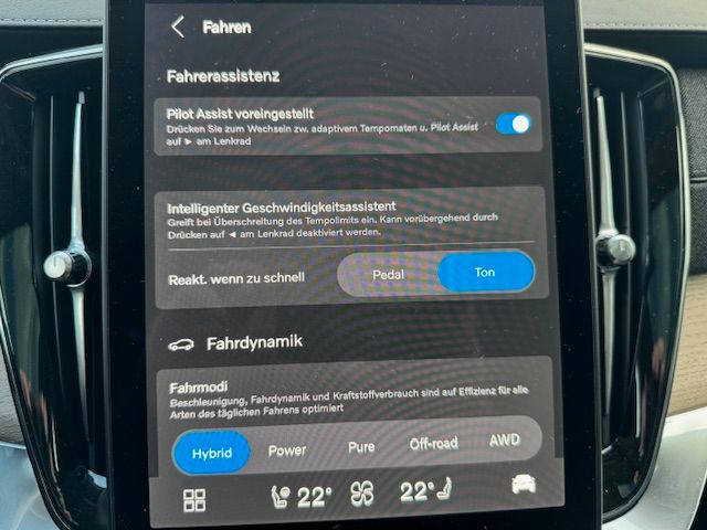 Volvo XC90 2025