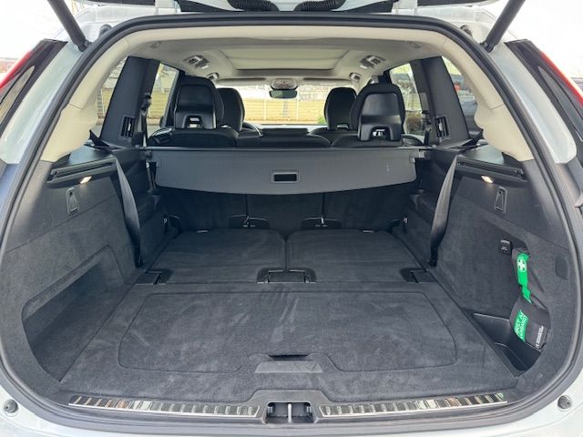Volvo XC90 2025