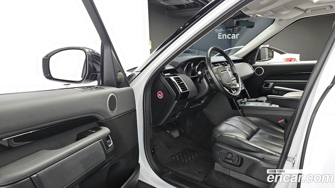 Land Rover Discovery 2018