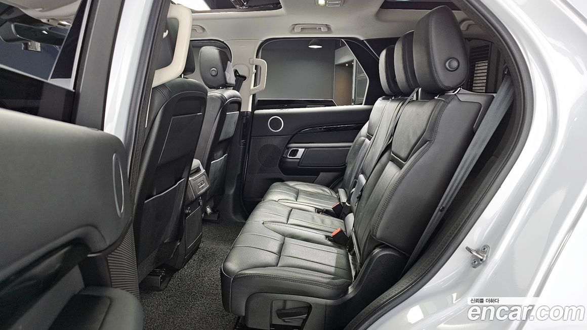 Land Rover Discovery 2018