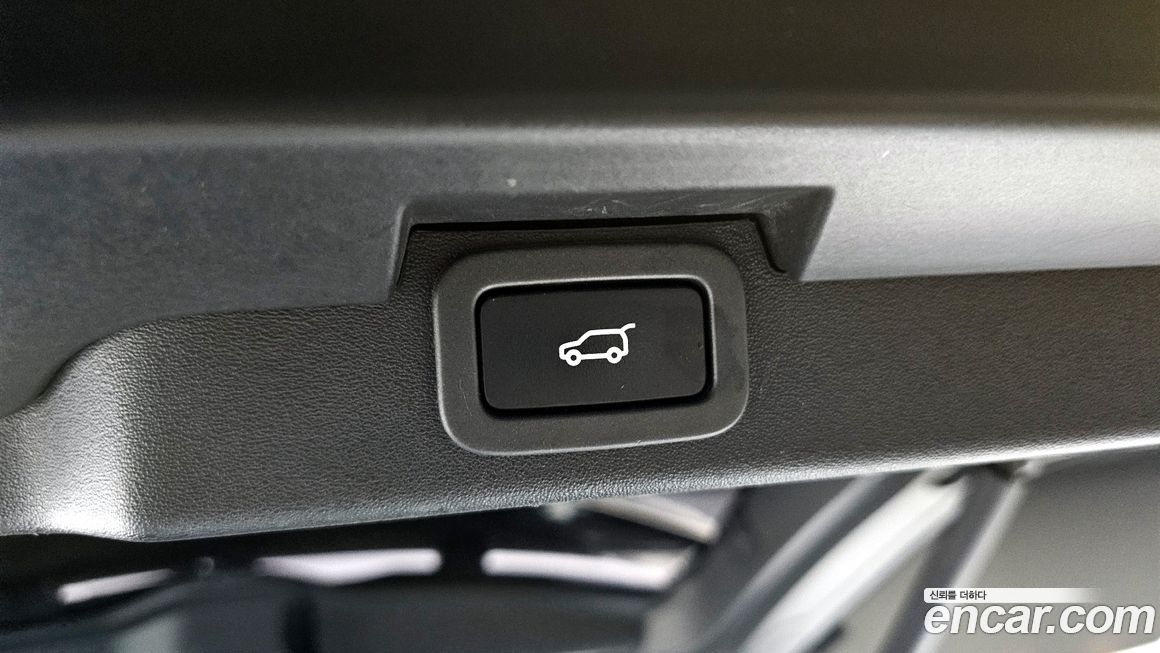 Land Rover Discovery 2018