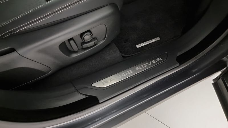 Land Rover Range Rover Velar 2021