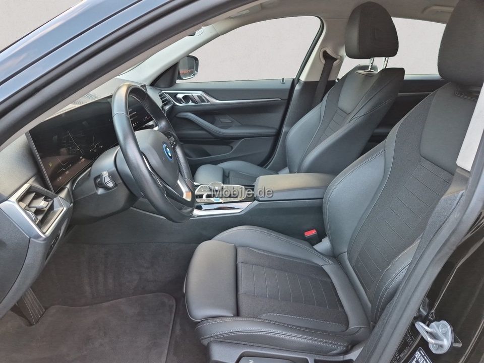 BMW i4 2023