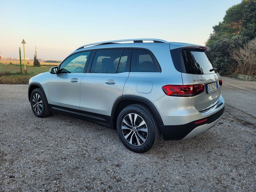 Mercedes-Benz GLB 180 2022