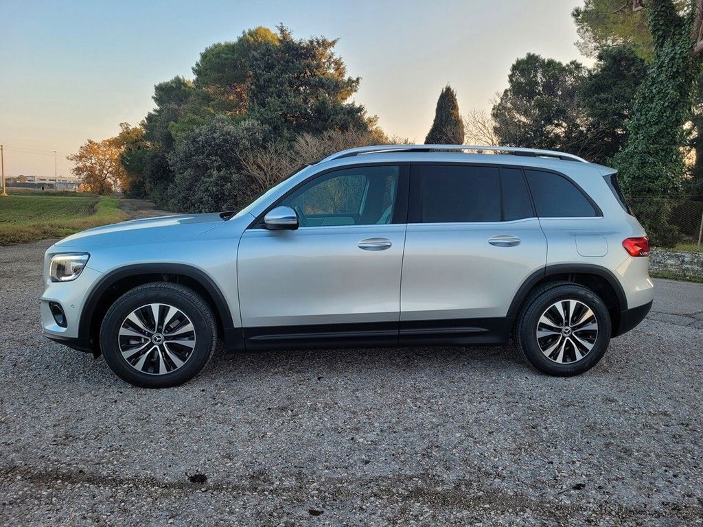 Mercedes-Benz GLB 180 2022