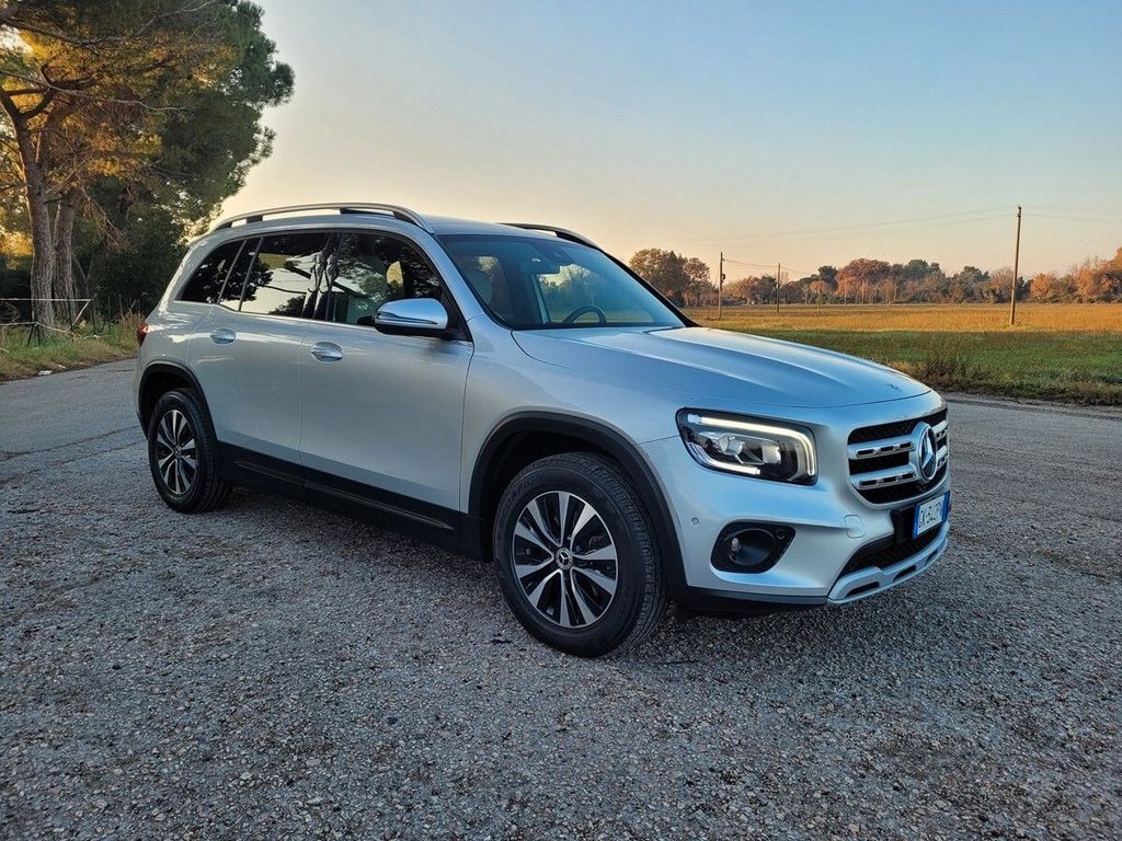 Mercedes-Benz GLB 180 2022