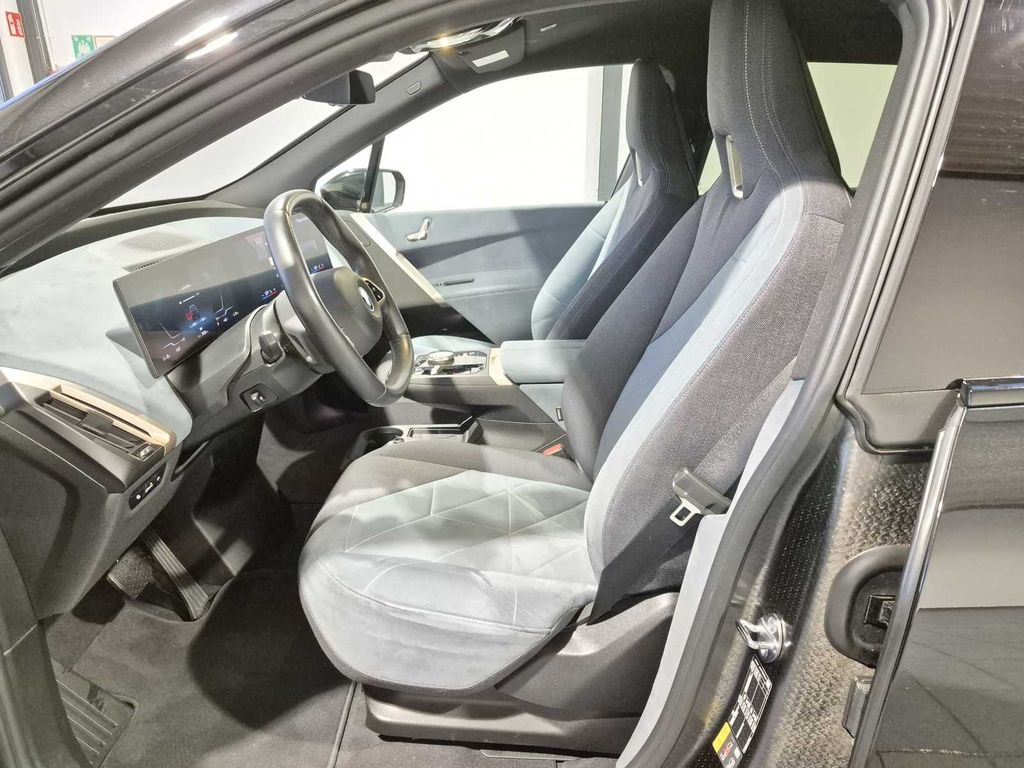 BMW iX 2023
