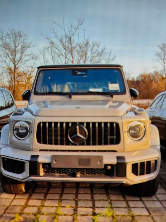 Mercedes-Benz G 63 AMG 2025