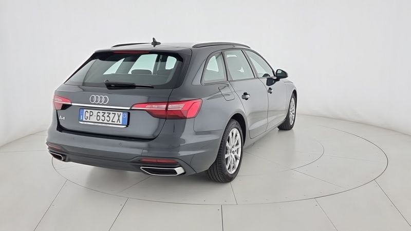 Audi A4 2023