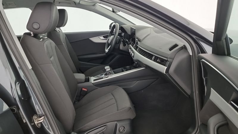 Audi A4 2023