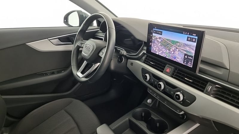 Audi A4 2023