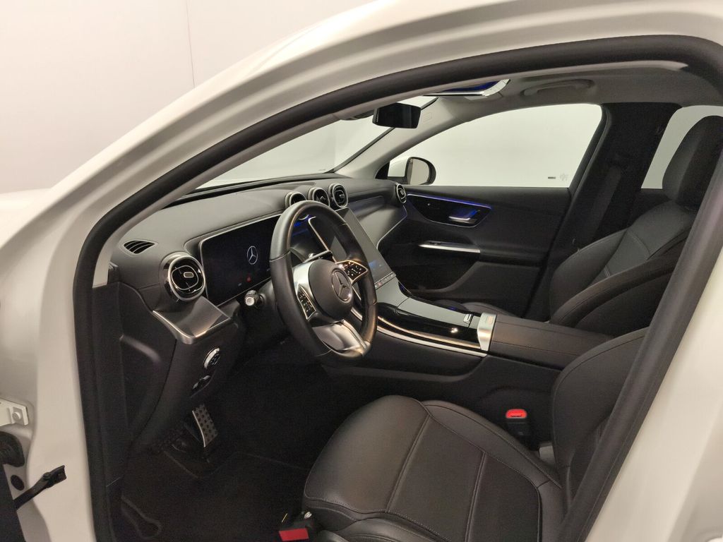 Mercedes-Benz GLC 300 2023