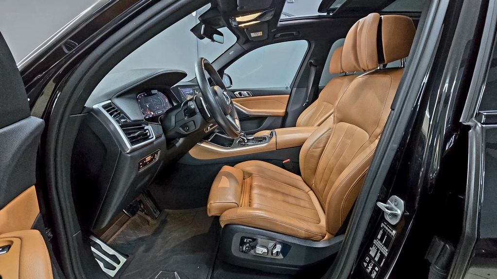 BMW X5 2021