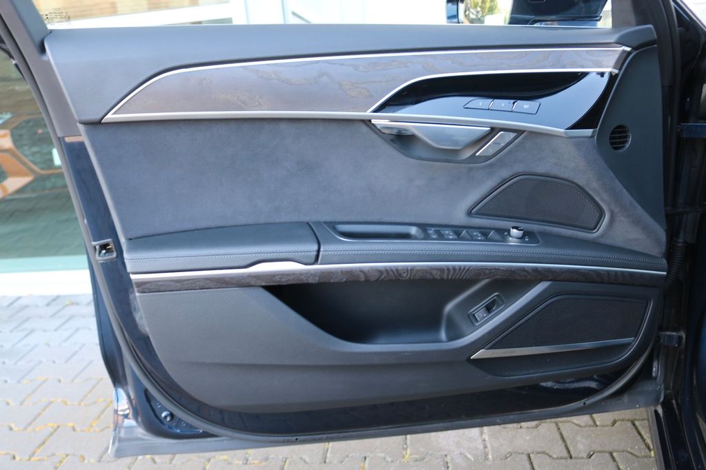 Audi A8 2022