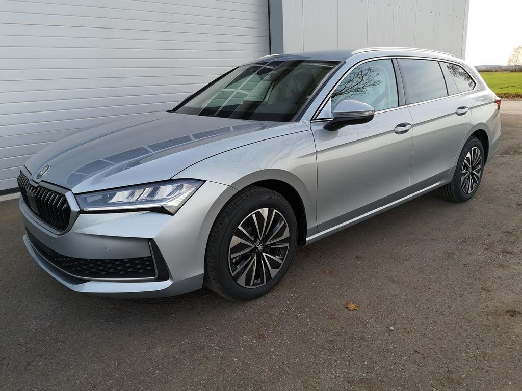 Skoda Superb 2025