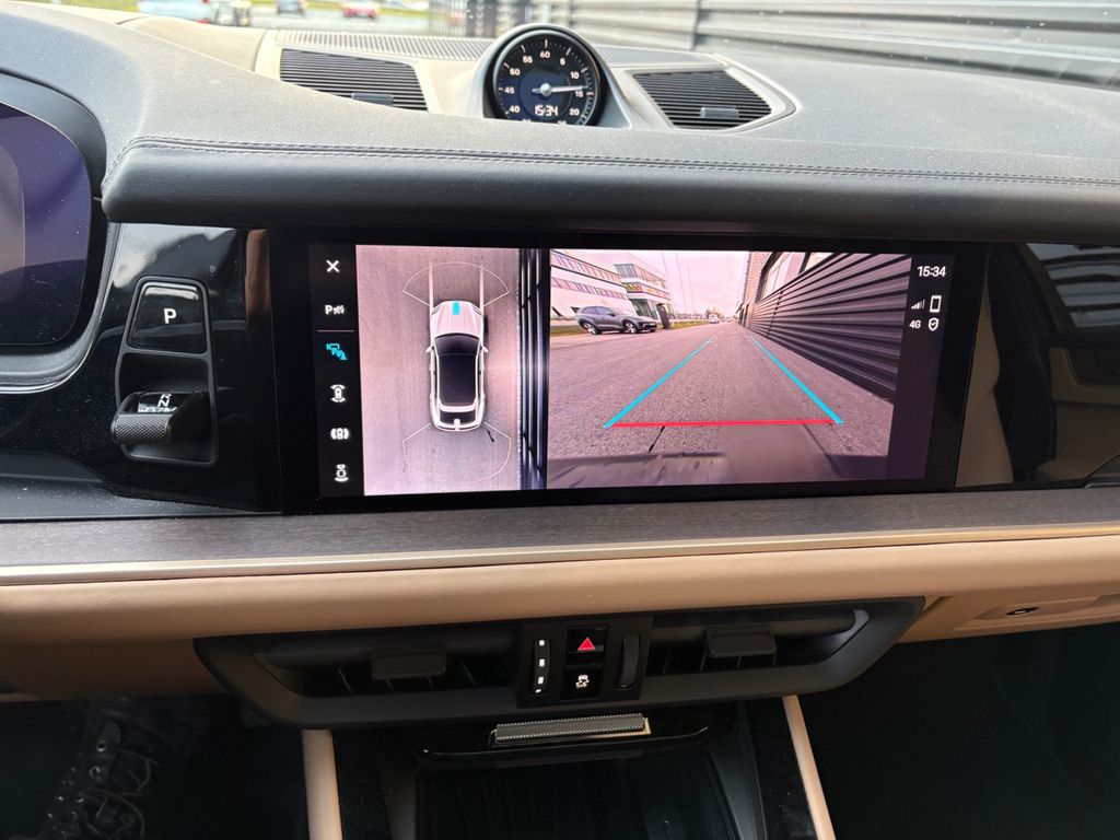 Porsche Cayenne 2024