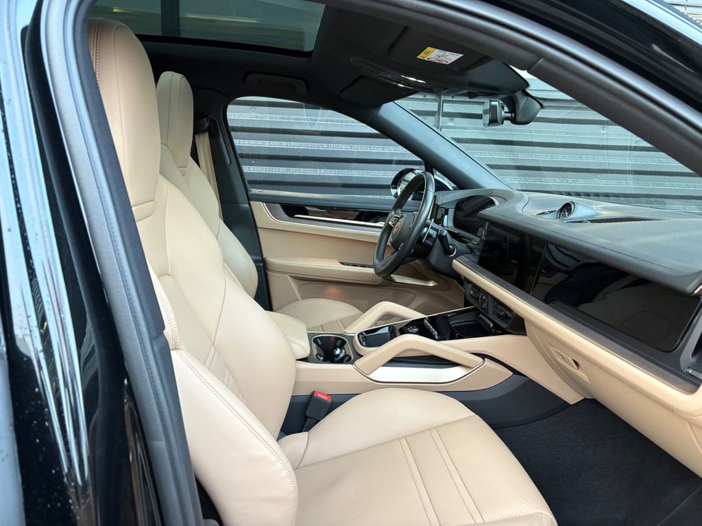 Porsche Cayenne 2024