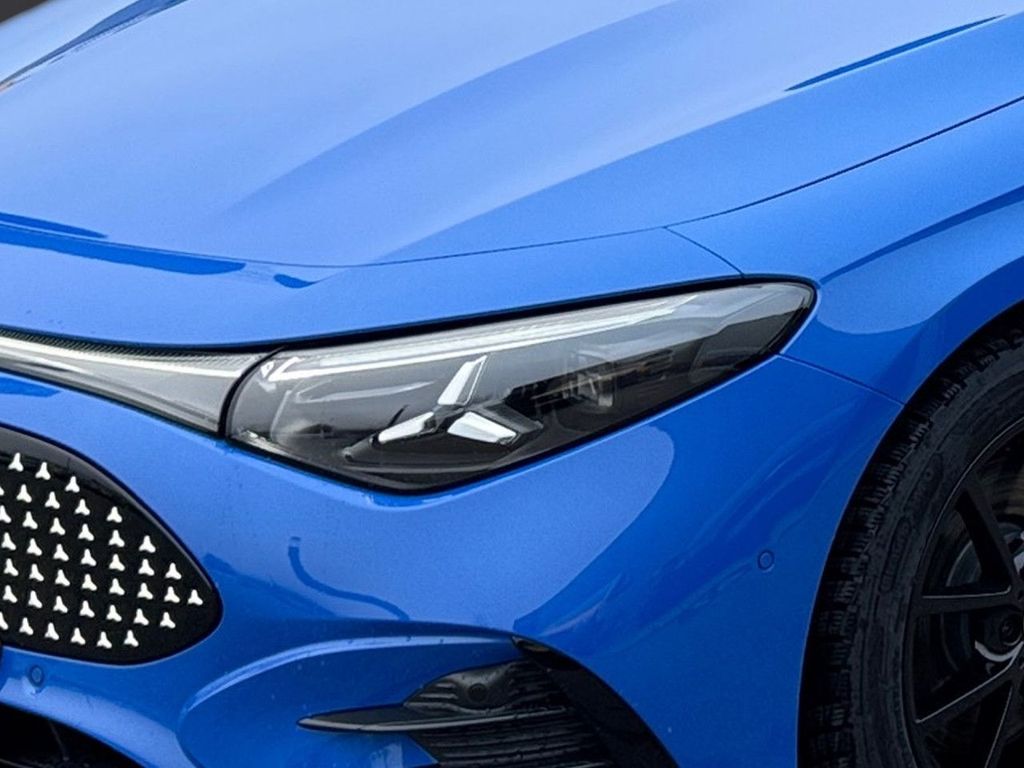 Mercedes-Benz CLA 350 2025