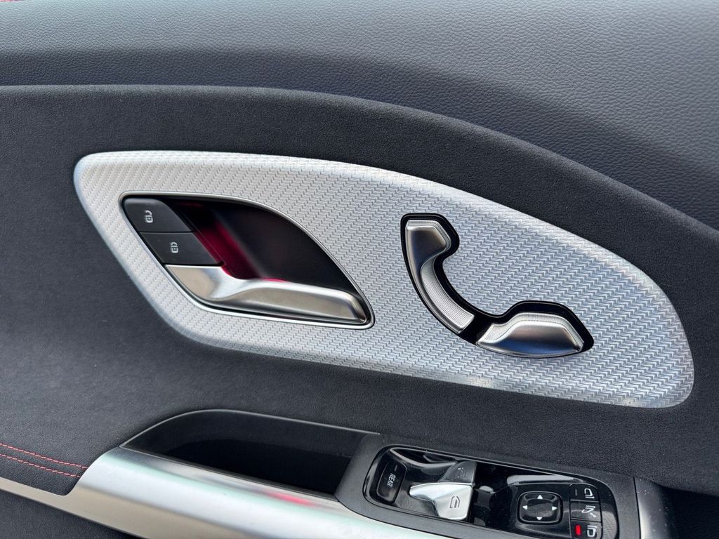 Mercedes-Benz CLA 350 2025