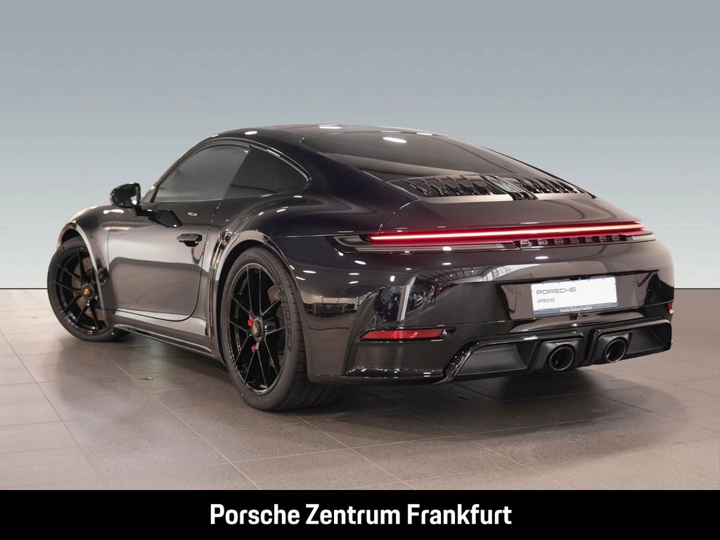 Porsche 992 2025