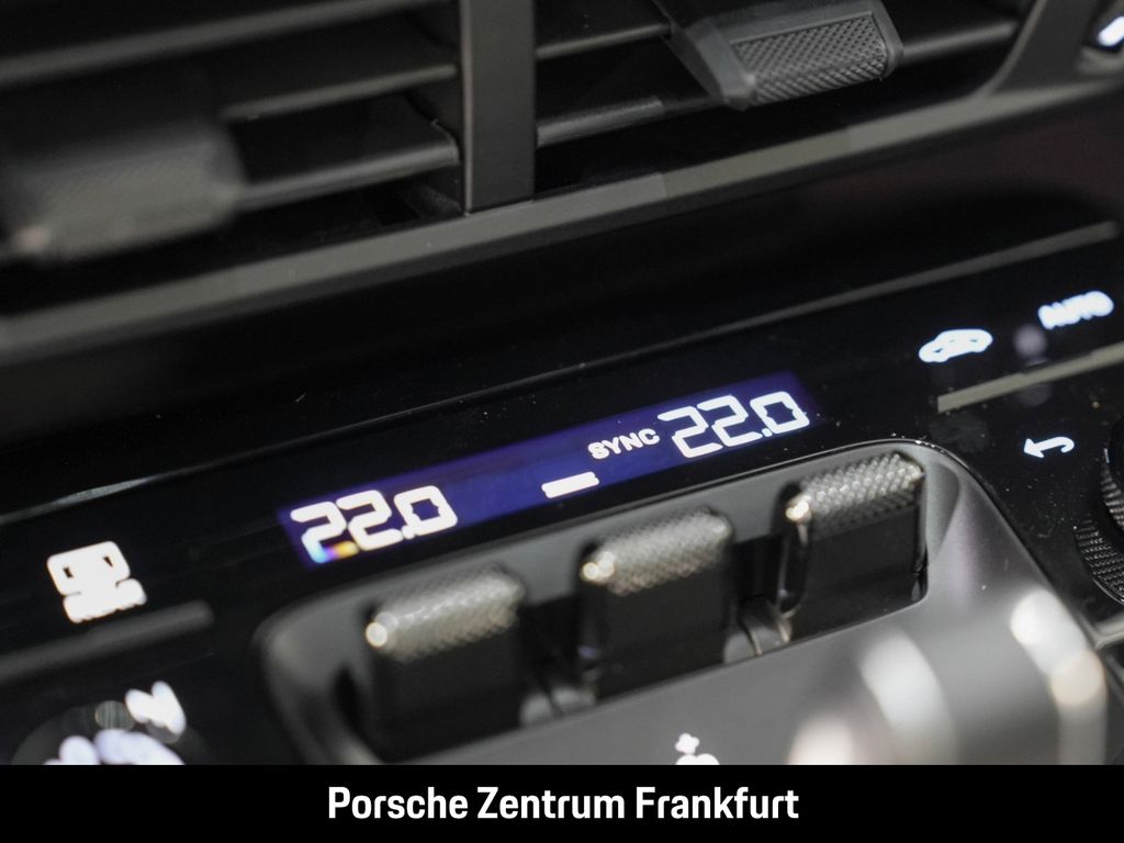Porsche 992 2025