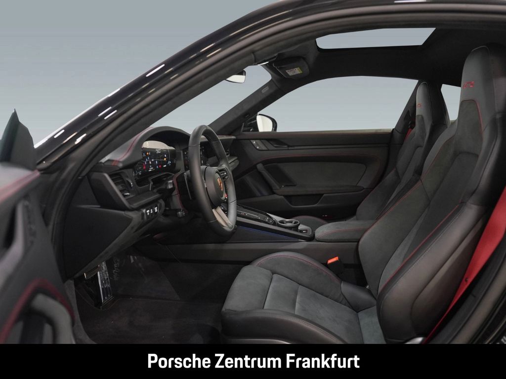Porsche 992 2025