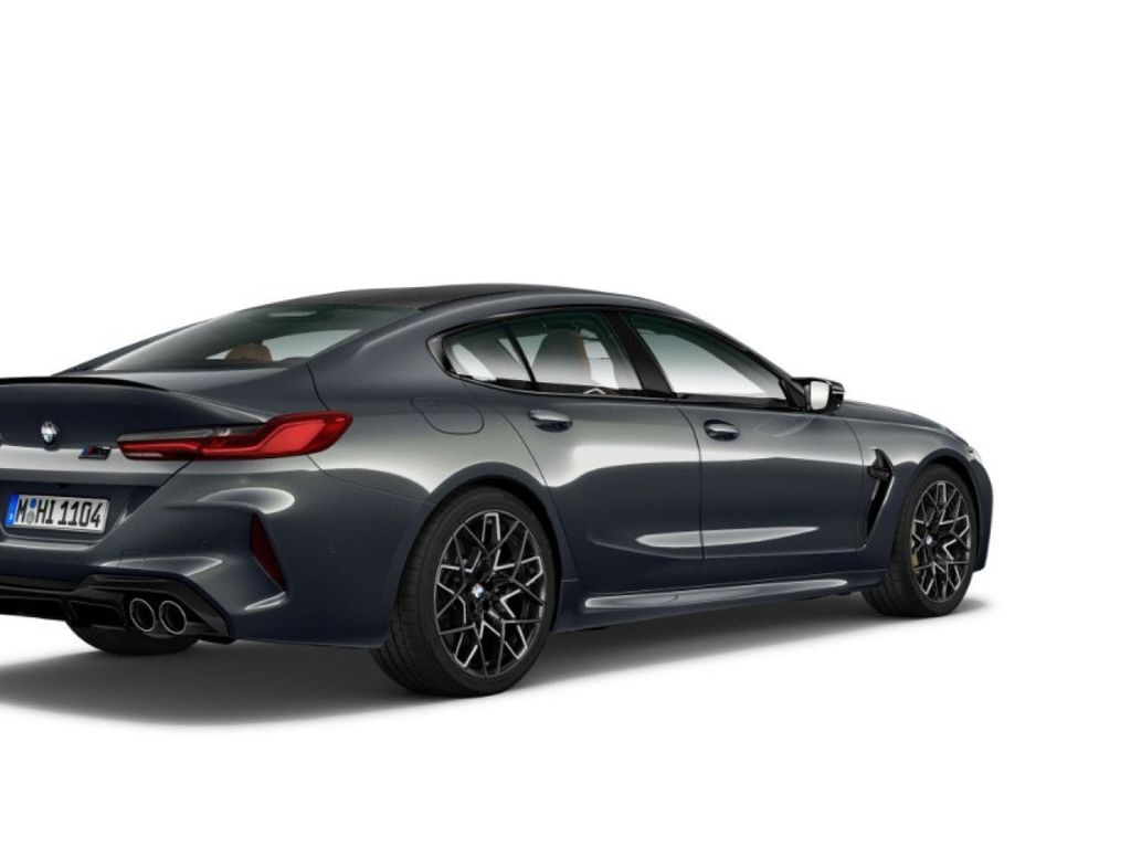 BMW M8 2025