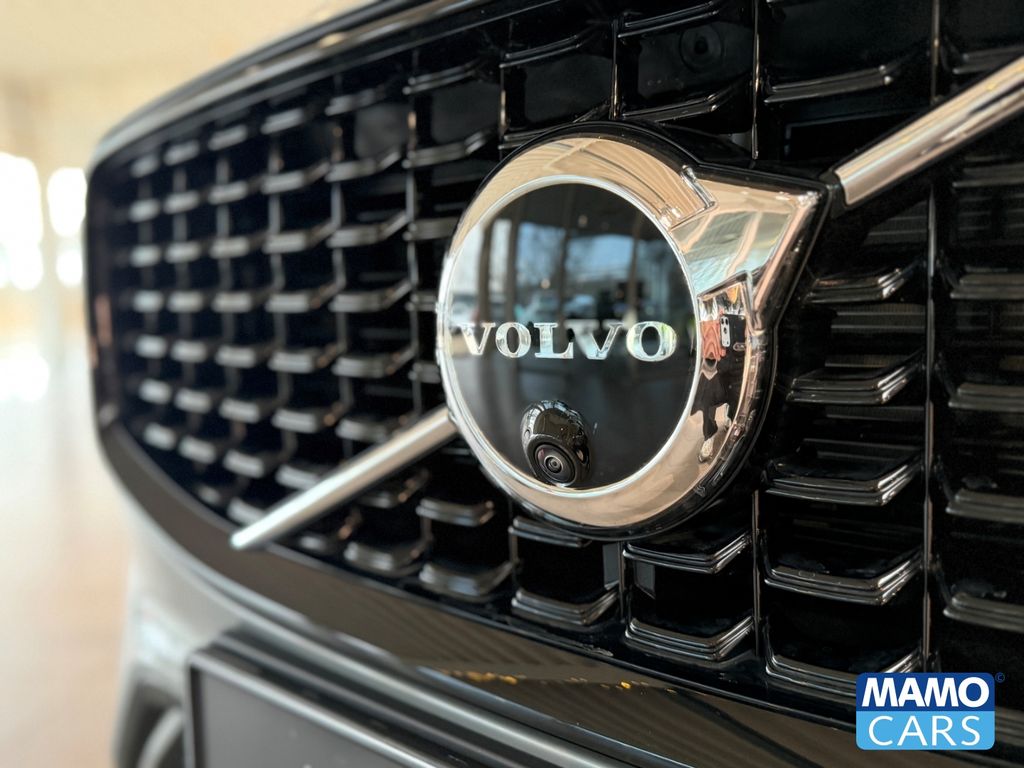 Volvo XC60 2025
