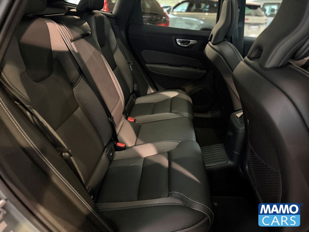 Volvo XC60 2025