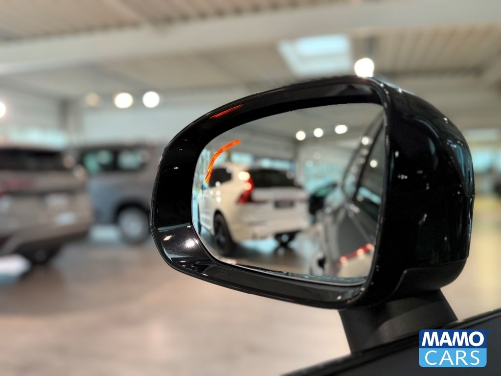 Volvo XC60 2025