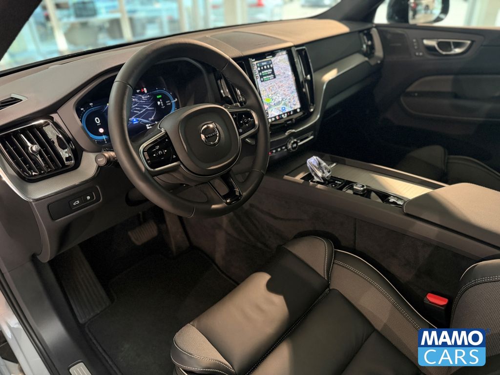 Volvo XC60 2025