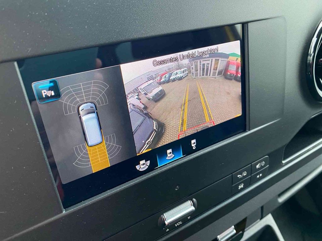 Mercedes-Benz Sprinter 2025