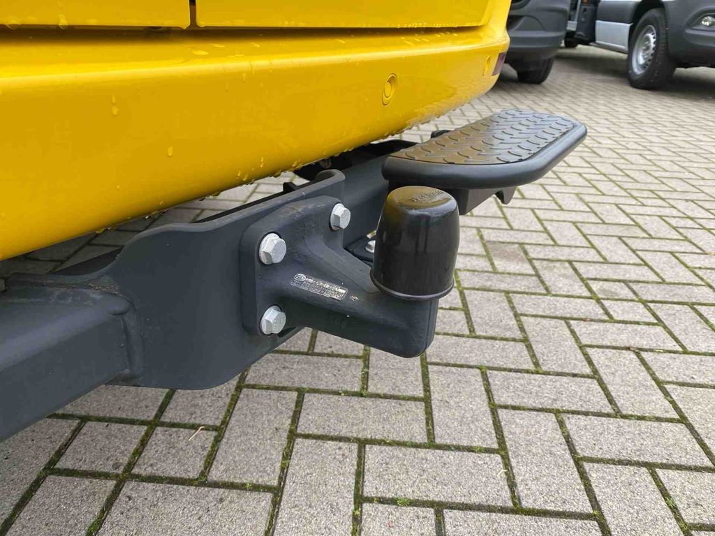 Mercedes-Benz Sprinter 2025