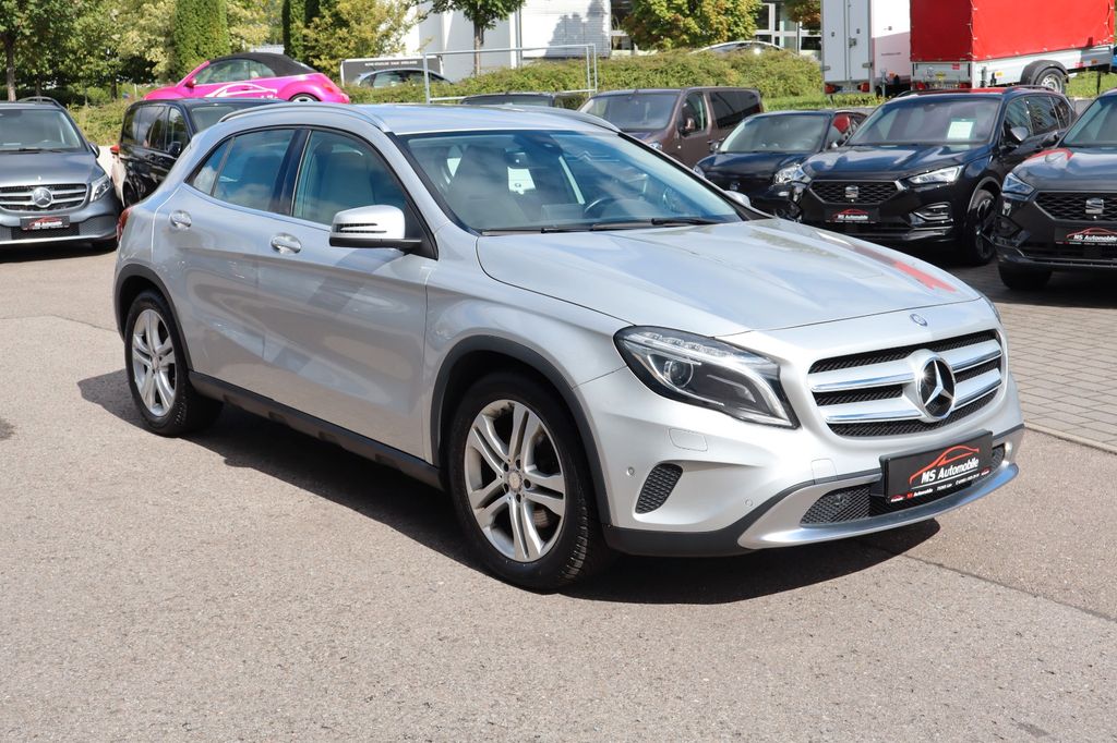 Mercedes-Benz GLA 250 2015