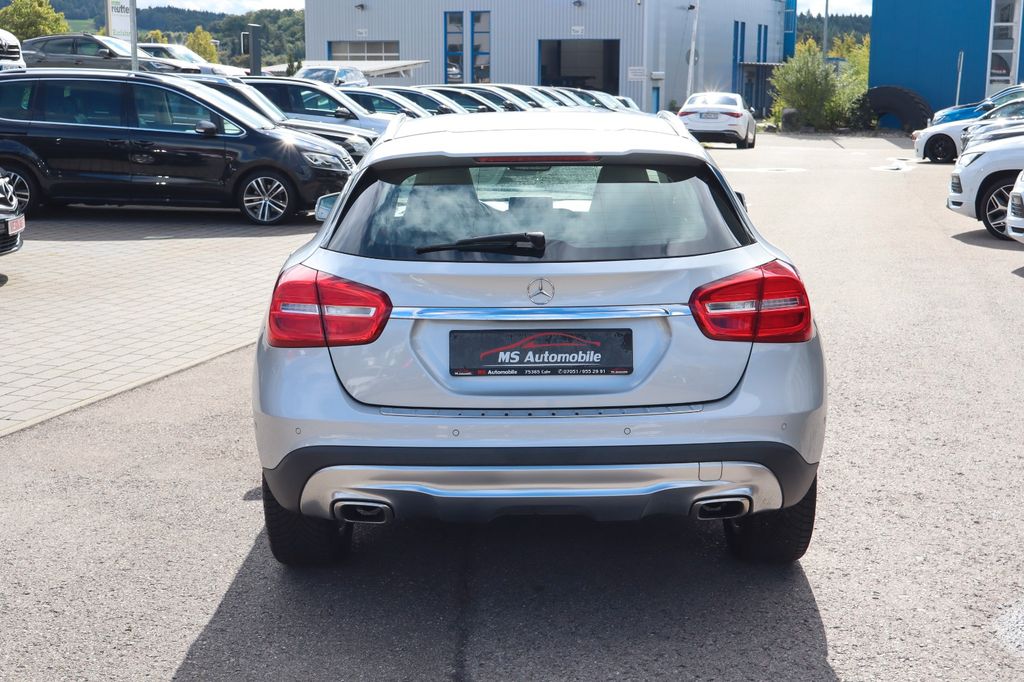 Mercedes-Benz GLA 250 2015