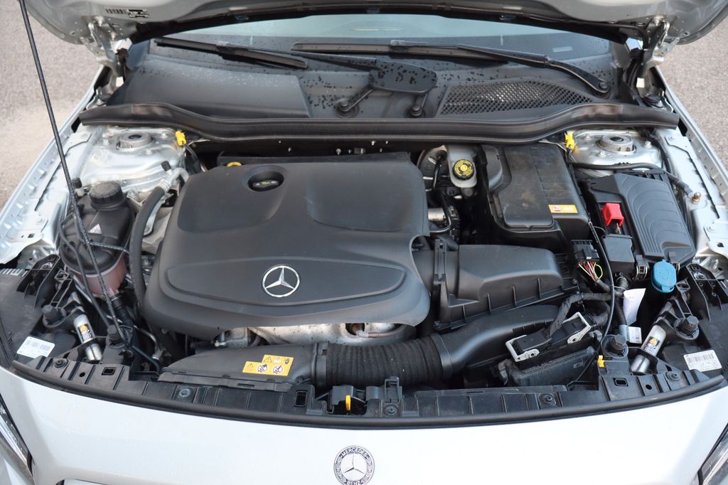 Mercedes-Benz GLA 250 2015