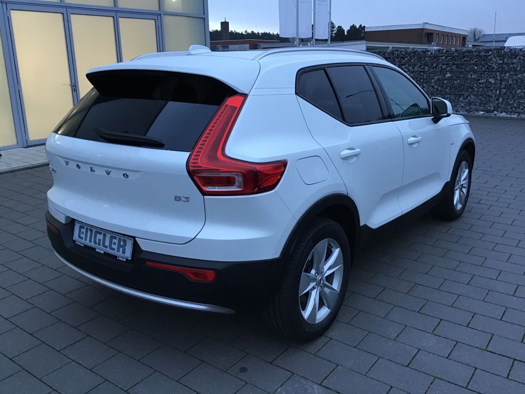Volvo XC40 2025