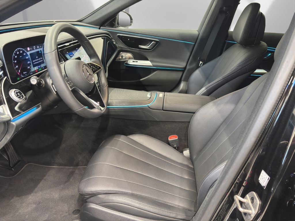 Mercedes-Benz E 300 2025