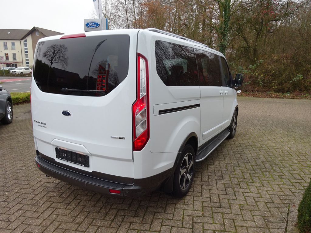 Ford Tourneo Custom 2022