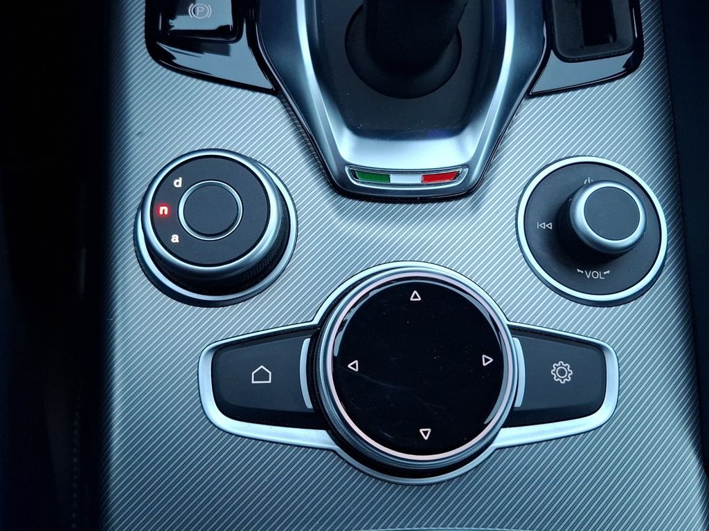 Alfa Romeo Giulia 2023