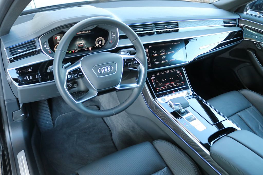Audi A8 2024