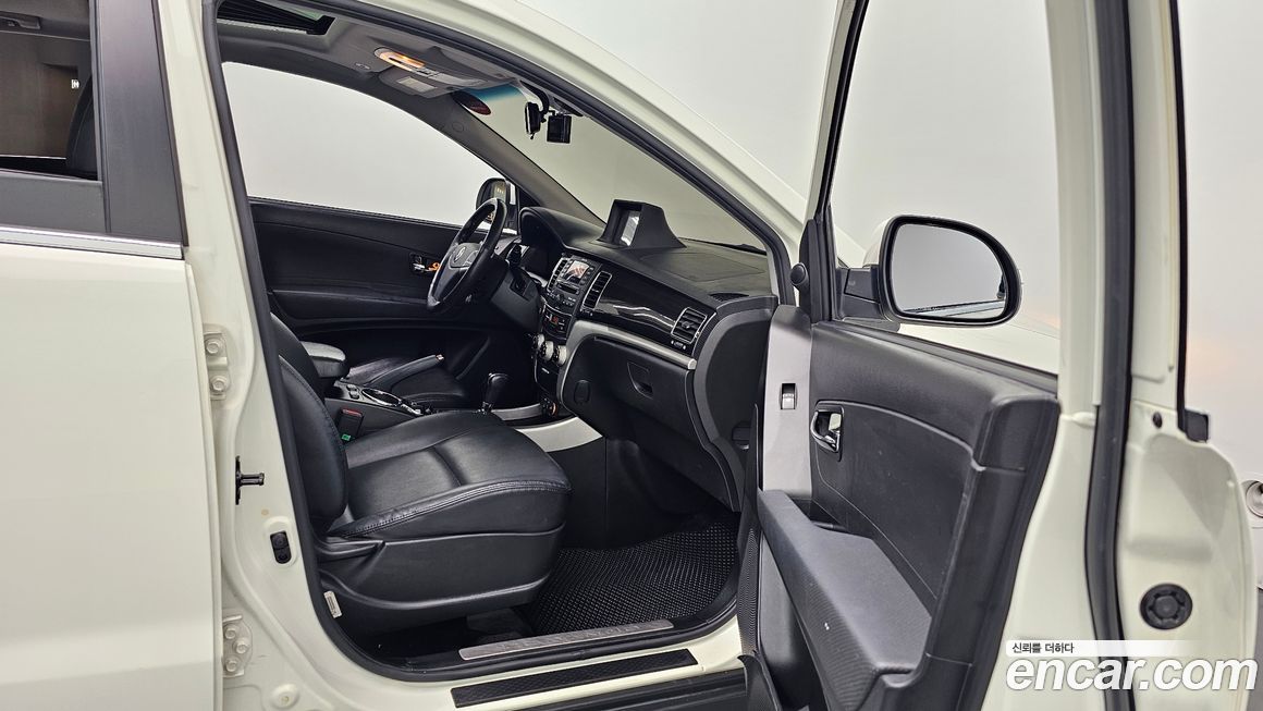 KG_Mobility_Ssangyong KORANDO 2012